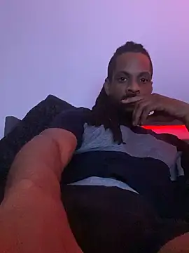 Snapshot of Taydagr8 chatting on December 2025 08:43:01 AM Taydagr8 online show from December 2025 08:43:01 AM