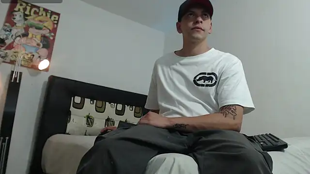 Thomasjons  online show from May 2026 04:53:01 AM