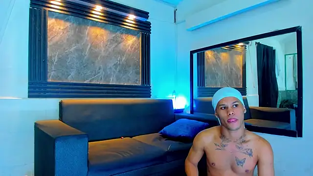 Snapshot of Rick_big chatting on October 2025 04:33:01 AM Rick big online show from October 2025 04:33:01 AM