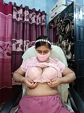 Snapshot of Cute_Faria chatting on June 2026 01:48:02 PM Cute Faria online show from June 2026 01:48:02 PM