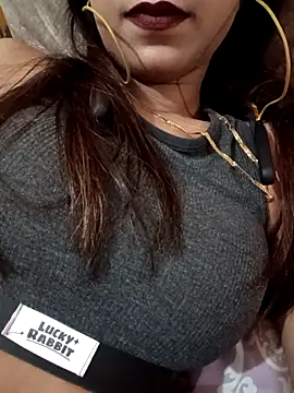 payalsharma95 online show from September 2025 05:16:02 PM