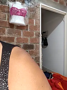 NARNYALABELLA online show from March 2026 03:17:01 PM