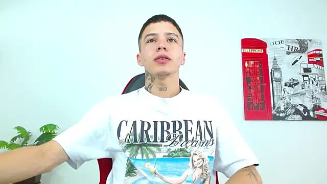 Cumandres18 online show from March 2026 02:56:02 PM