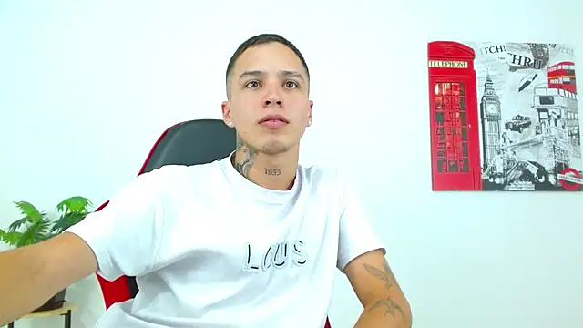 Cumandres18 online show from April 2026 07:07:02 PM