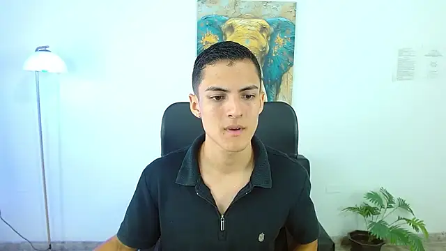 Matiius18 online show from April 2026 01:39:01 PM