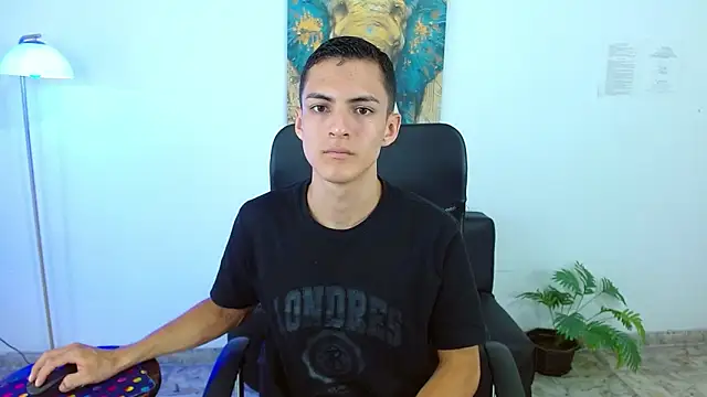 Matiius18 online show from April 2026 02:18:02 PM