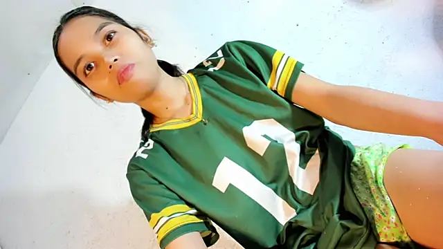 CUTIE GIRLSX online show from June 2026 01:25:01 PM
