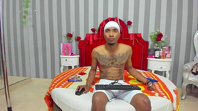 CaroyAndy online show from April 2026 12:36:01 PM