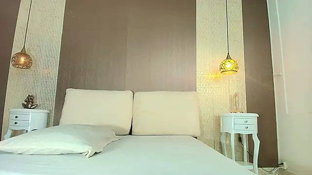 Tiifany Baker online show from March 2026 07:54:01 PM