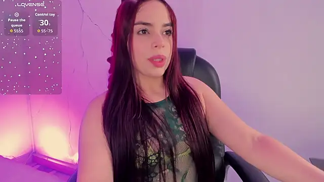 sunnypaytton online show from July 2026 12:53:02 PM