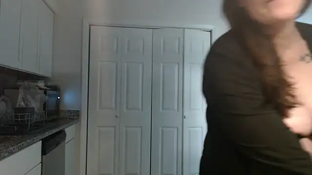 GabbyTate online show from April 2026 03:12:01 PM