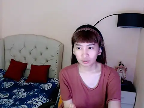 Snapshot of ShantalFoxxy_ chatting on June 2026 11:51:02 PM ShantalFoxxy online show from June 2026 11:51:02 PM
