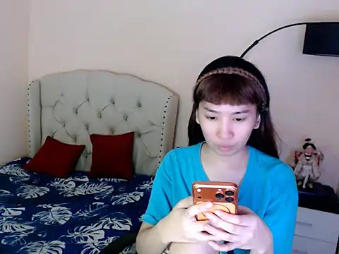 Snapshot of ShantalFoxxy_ chatting on July 2026 12:46:01 AM ShantalFoxxy online show from July 2026 12:46:01 AM