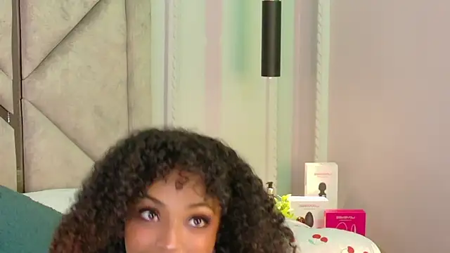 Snapshot of Cristal-Jonnes chatting on July 2026 09:55:02 PM Cristal-Jonnes online show from July 2026 09:55:02 PM