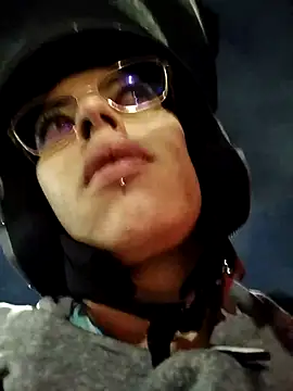 Pamelamiler   online show from March 2026 10:31:01 AM