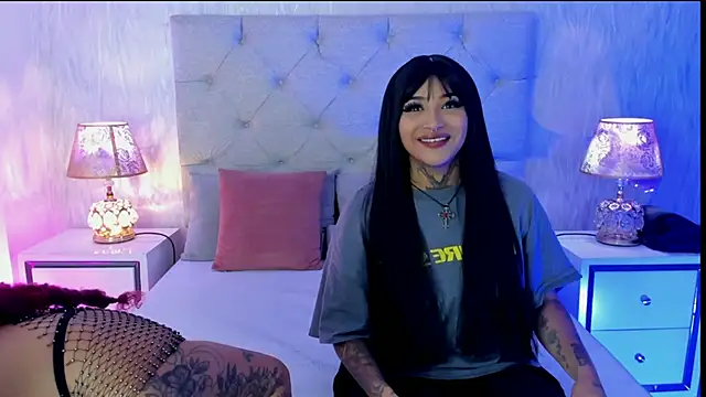 Pamelamiler   online show from April 2026 01:37:01 PM