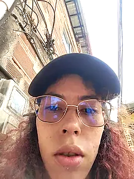 Snapshot of Pamelamiler__ chatting on April 2026 04:42:02 PM Pamelamiler online show from April 2026 04:42:02 PM