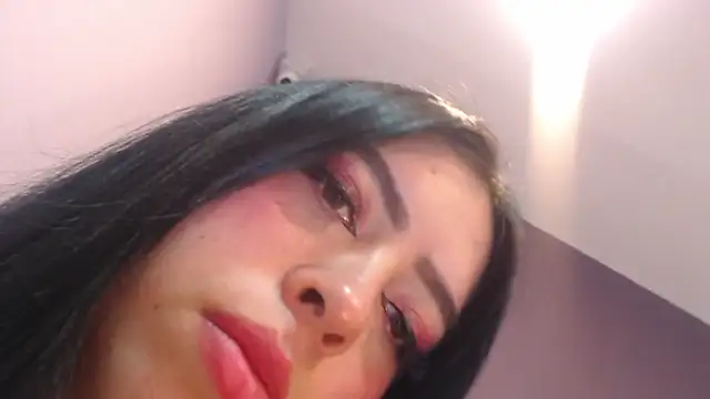 KateWelsin online show from April 2026 08:01:02 PM