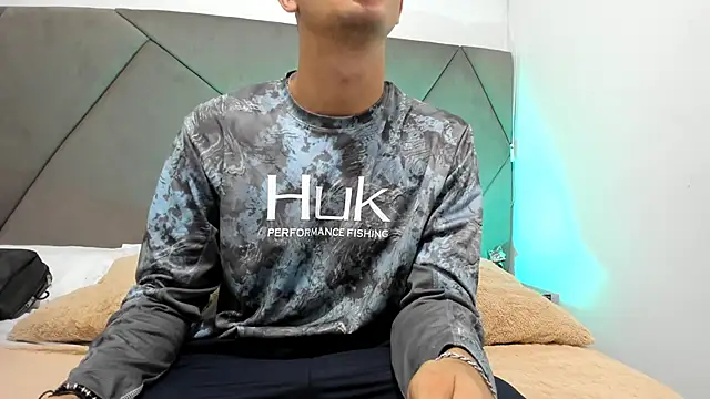 Snapshot of andrew_colleman chatting on September 2025 02:45:01 AM andrew colleman online show from September 2025 02:45:01 AM