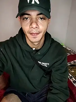 Snapshot of andrew_colleman chatting on February 2026 03:44:01 AM andrew colleman online show from February 2026 03:44:01 AM