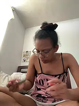 Valen1800 online show from April 2026 08:43:02 PM