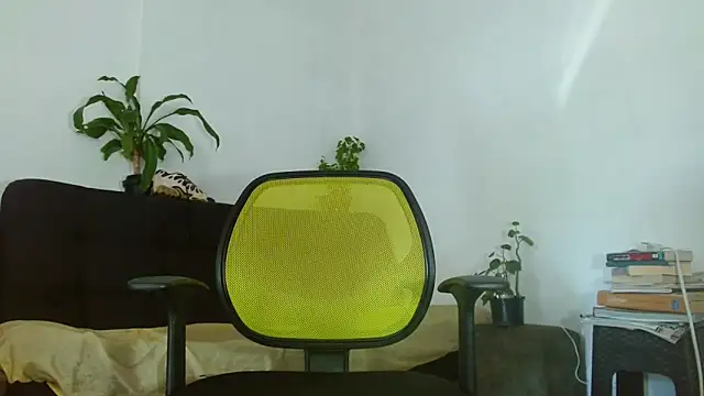 skinny23cm online show from April 2026 01:49:01 PM