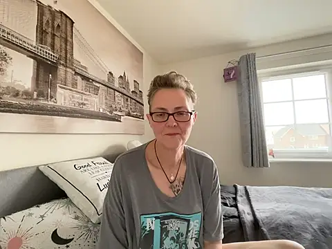 Curvy-Jinx online show from March 2026 08:43:01 AM