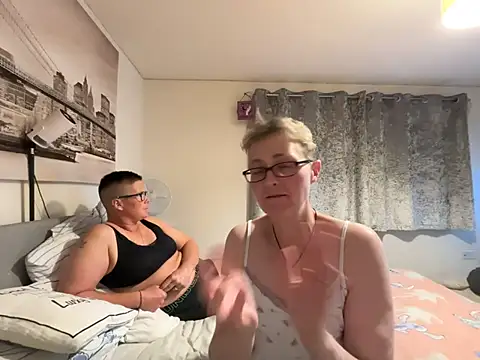 Curvy-Jinx online show from July 2026 10:46:02 PM