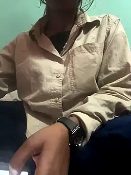 sakshi5533 online show from December 2025 05:42:01 PM