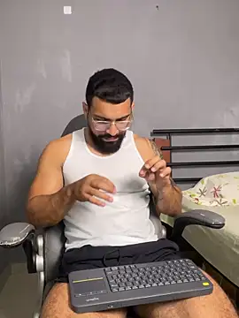 vincentjaxon online show from April 2026 05:18:01 PM