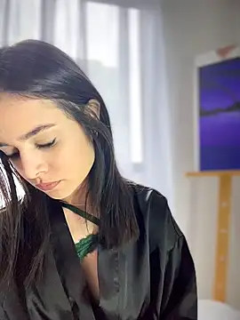 Sofi Leal online show from April 2026 12:43:02 PM