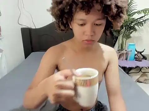 9INCHESHARDCOCK online show from February 2026 11:21:02 PM