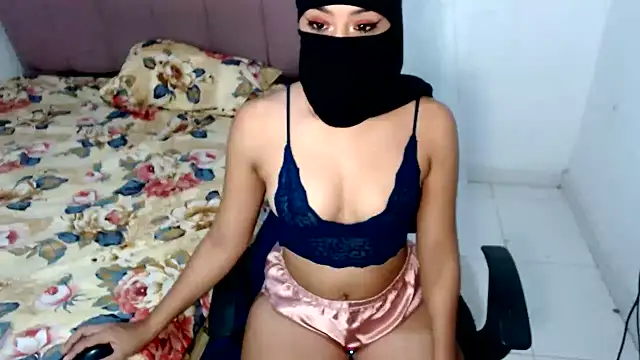 Layla Noor online show from July 2026 05:35:02 AM