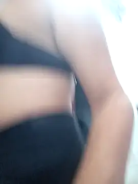 marinita13 online show from March 2026 03:45:02 AM