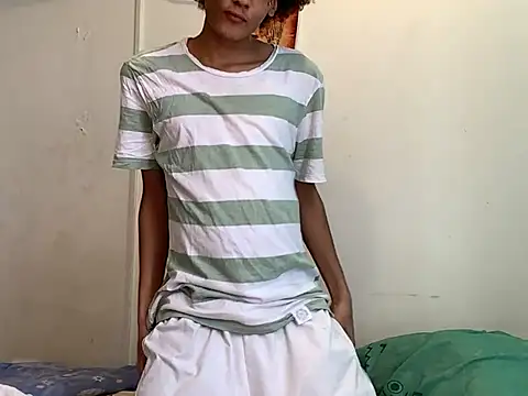 Max Rain online show from July 2026 06:45:01 PM