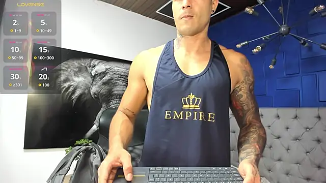 andres-clark92 online show from March 2026 04:01:01 PM