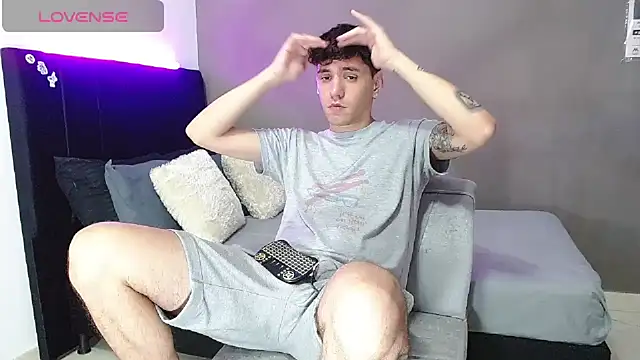 Matteo12  online show from March 2026 05:14:02 AM