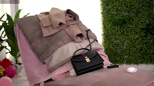 FreyaHeart online show from March 2026 06:17:01 AM