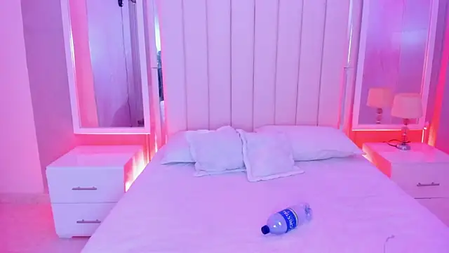 luna hot ass online show from March 2026 11:20:02 PM