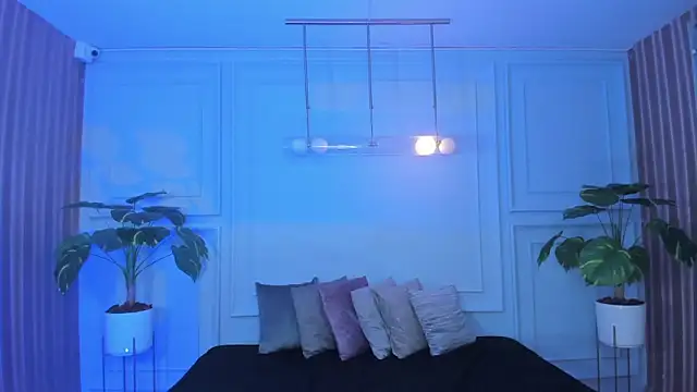 keytinthomson  online show from April 2026 07:28:01 PM