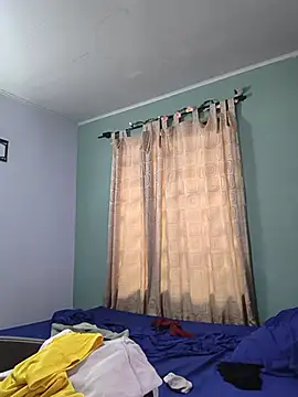 Snapshot of saenz_eymi chatting on July 2026 01:07:01 PM saenz eymi online show from July 2026 01:07:01 PM