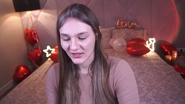 DiamondGoldie online show from February 2026 08:23:01 PM