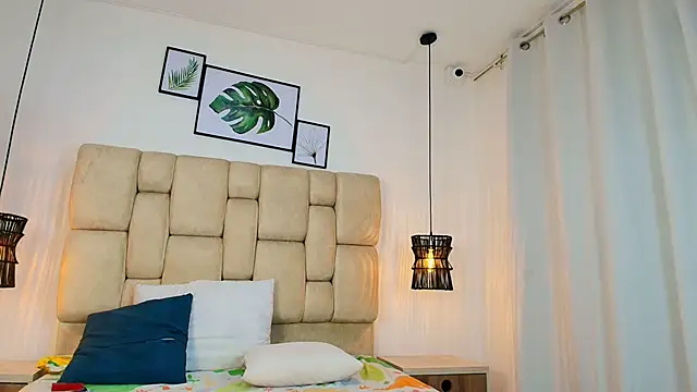 Cinthiabaker online show from April 2026 11:47:01 AM