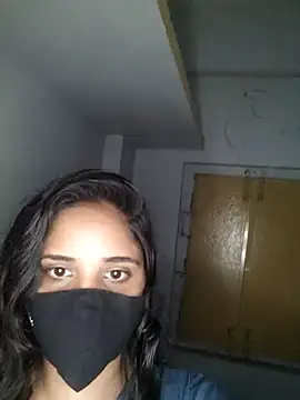 Snapshot of 00USER chatting on September 2025 09:59:02 PM 00USER online show from September 2025 09:59:02 PM