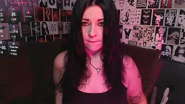 Kvopa online show from October 2025 08:07:01 PM