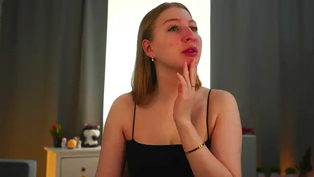 LorettaGladman online show from April 2026 04:10:02 AM