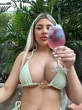 Monique Celeste online show from March 2026 10:48:01 AM