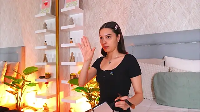 Sofy Bradd online show from April 2026 06:51:01 AM