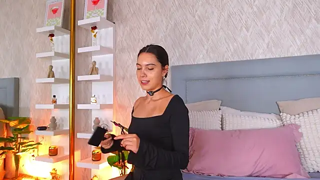 Sofy Bradd online show from July 2026 05:38:02 AM