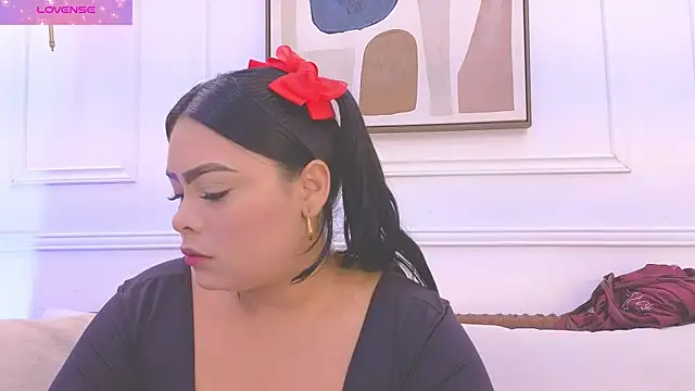 Daisy Price online show from April 2026 10:32:01 AM